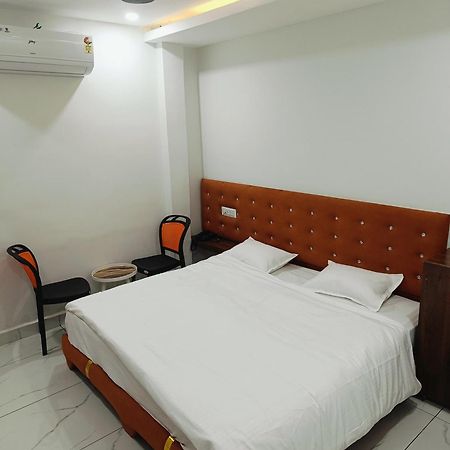 Hotel Shree Kedar Palace Ujjain Eksteriør billede