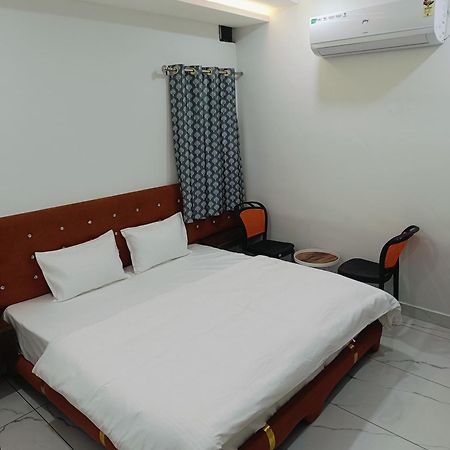 Hotel Shree Kedar Palace Ujjain Eksteriør billede