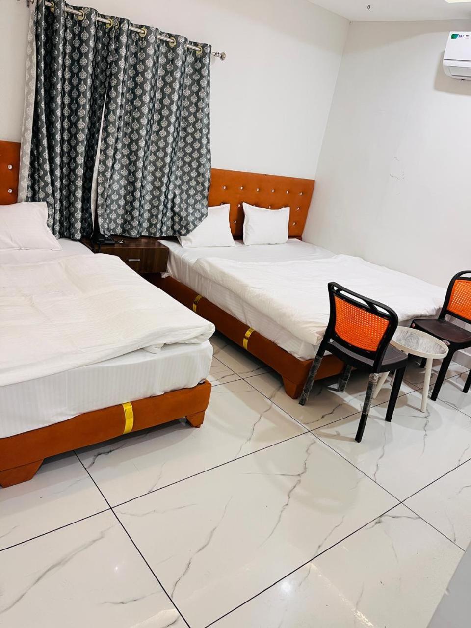 Hotel Shree Kedar Palace Ujjain Værelse billede