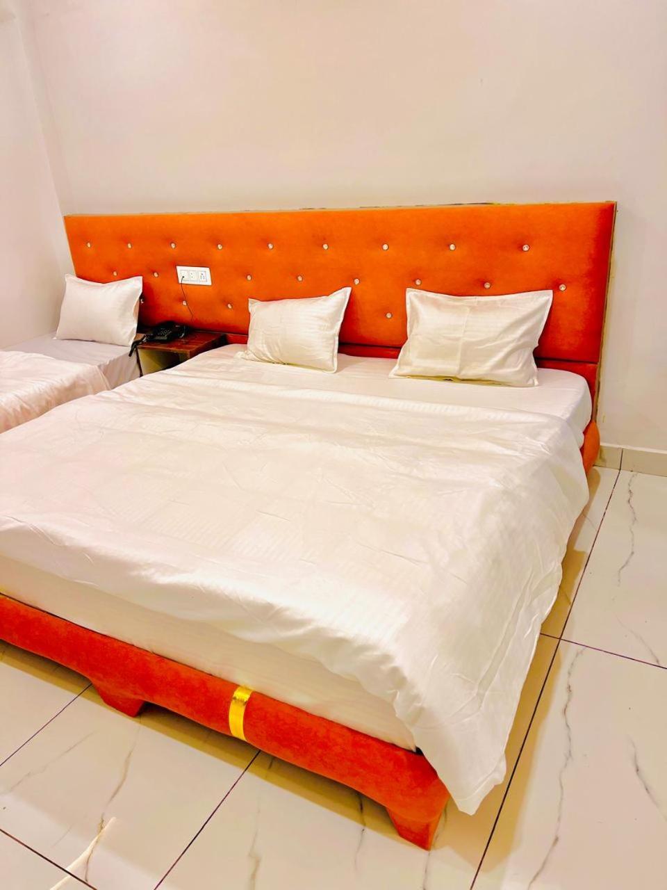 Hotel Shree Kedar Palace Ujjain Eksteriør billede
