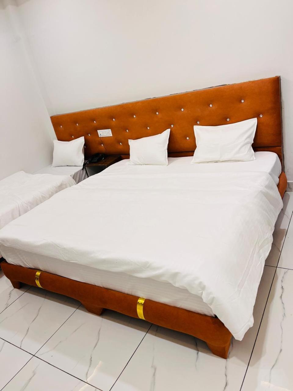 Hotel Shree Kedar Palace Ujjain Eksteriør billede