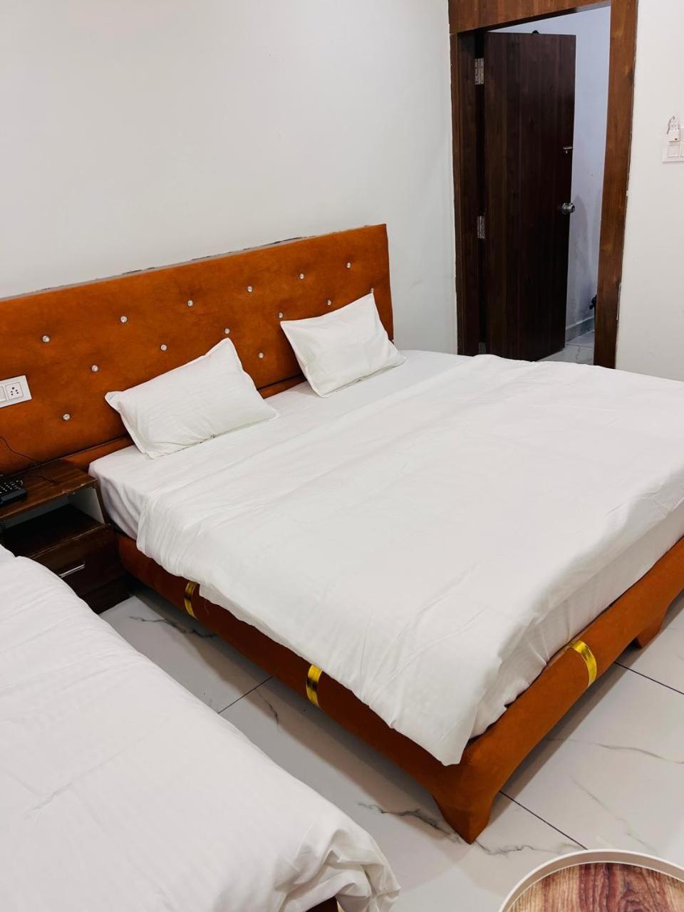 Hotel Shree Kedar Palace Ujjain Eksteriør billede